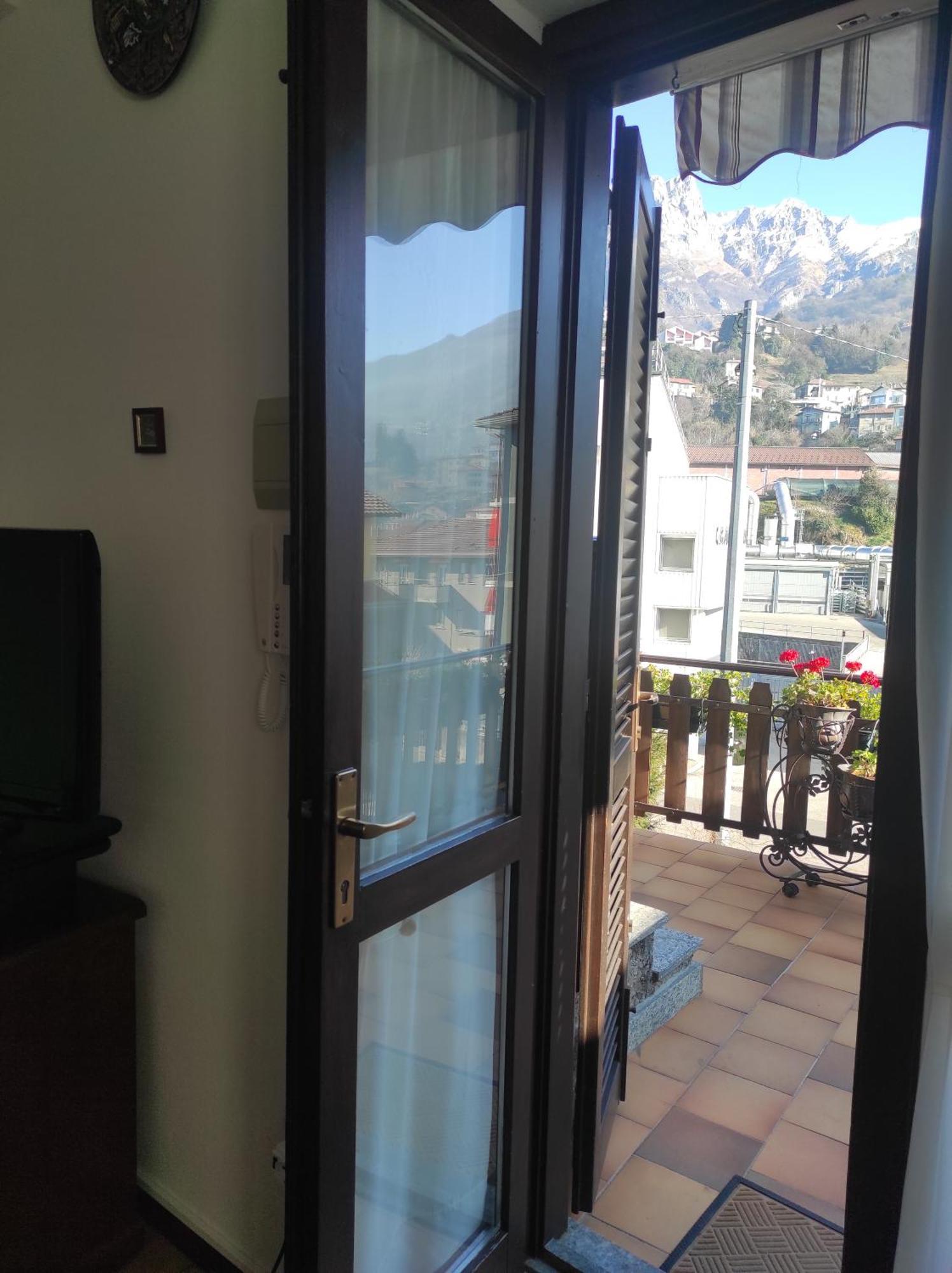 Da Giovanni E Margherita Mandello del Lario Extérieur photo