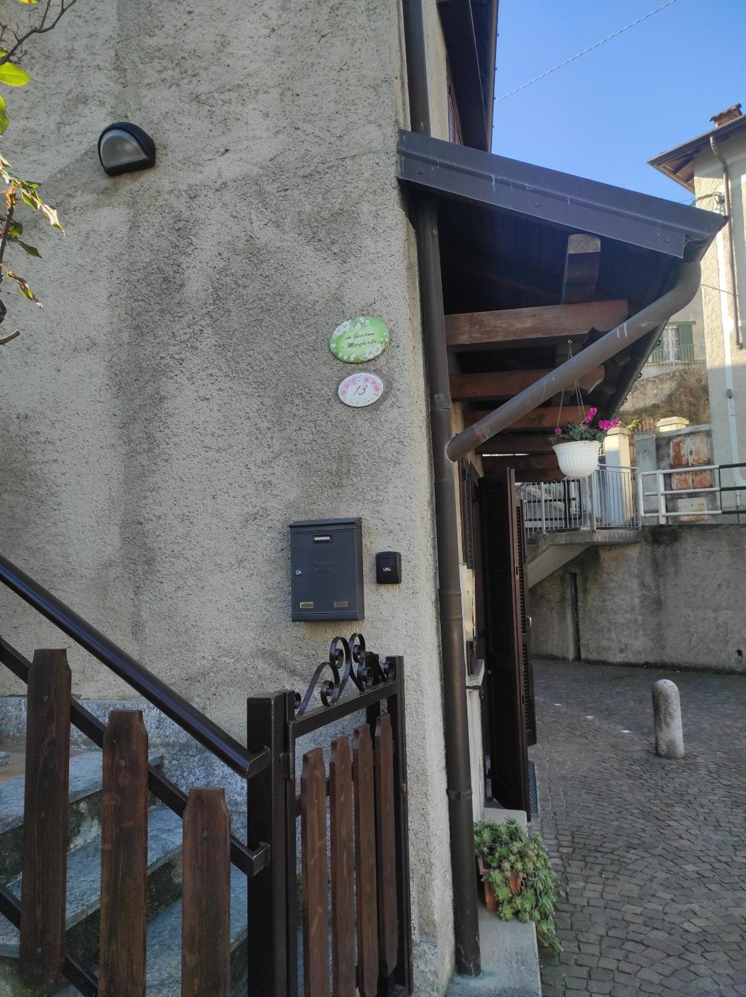Da Giovanni E Margherita Mandello del Lario Extérieur photo